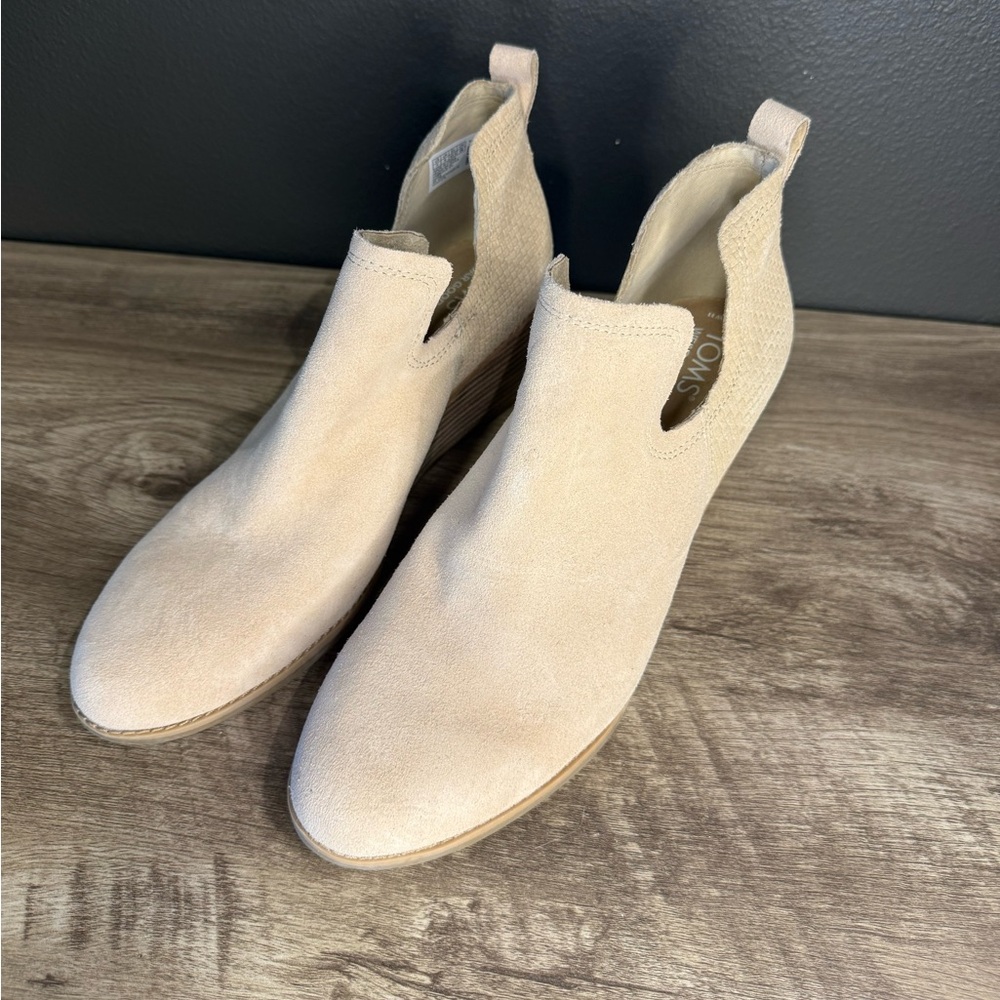 Toms Tan Ankle Booties with Minimalist Design